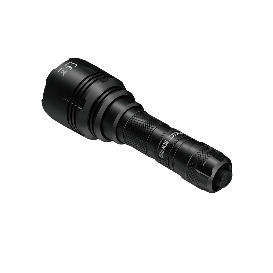 פנס Nitecore New P30 - 1000 לומן, טווח 618 מטר, סוללה 21700